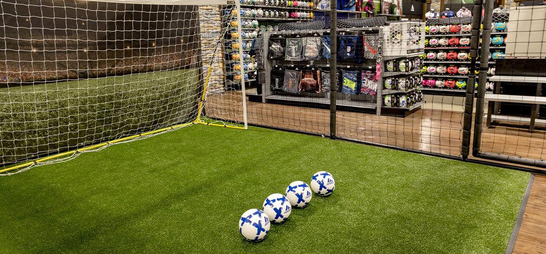 TRY OUT YOUR GEAR IN OUR TRIAL CAGE